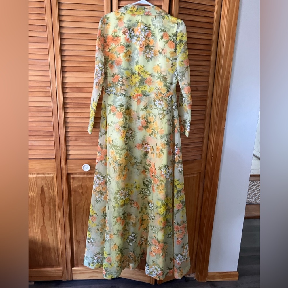 Vintage Floral Maxi Dress - Picture 2 of 6